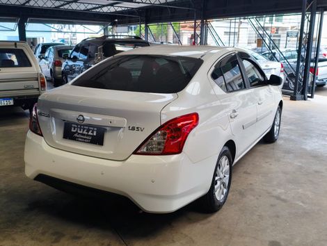 Nissan VERSA SV 1.6 16V FlexStart 4p Aut.