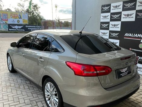 Ford Focus 2.0 16V/SE/SE Plus Flex 5p Aut.