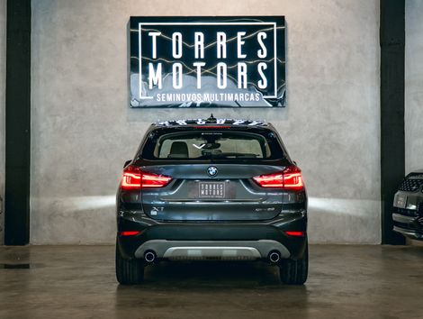BMW X1 SDRIVE 20i X-Line 2.0 TB Active Flex