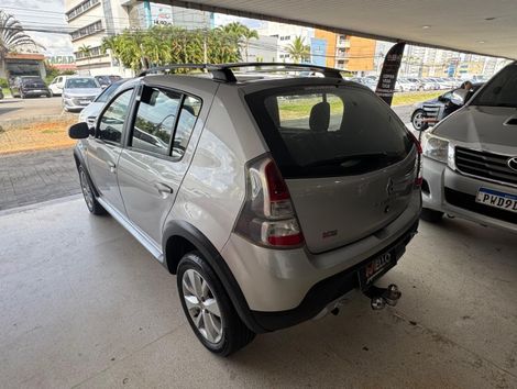 Renault SANDERO STEPWAY Hi-F. R. CURL 1.6 16V 5p