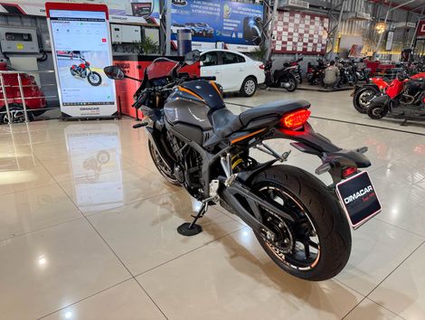 HONDA CBR 650 R