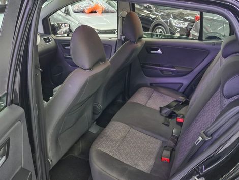 VolksWagen Fox 1.6 Mi Total Flex 8V 5p