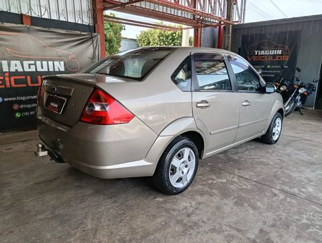 Ford Fiesta Sed. 1.6 8V Flex 4p