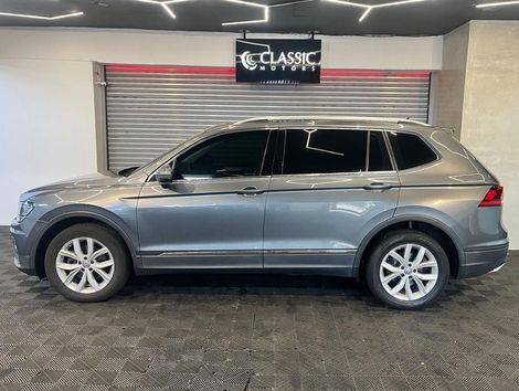 Volkswagen 1.4 250 TSI Total Flex AllSpace Comfortline 7 Lugares