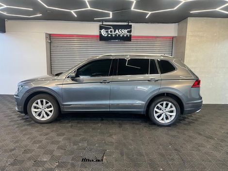 VolksWagen TIGUAN Allspac Comf 250 TSI 1.4 Flex