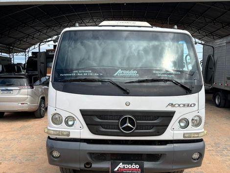 MERCEDES-BENZ Accelo 815 2p (diesel) (E5)