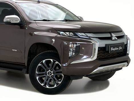 Mitsubishi L200 Triton Sport HPE-S 2.4 CD Dies. Aut