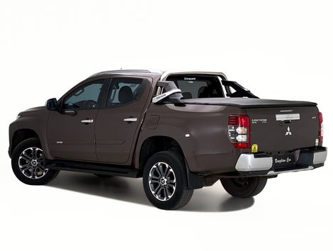 Mitsubishi L200 Triton Sport HPE-S 2.4 CD Dies. Aut