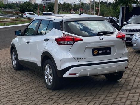 Nissan KICKS Active S 1.6 16V Flex Aut.