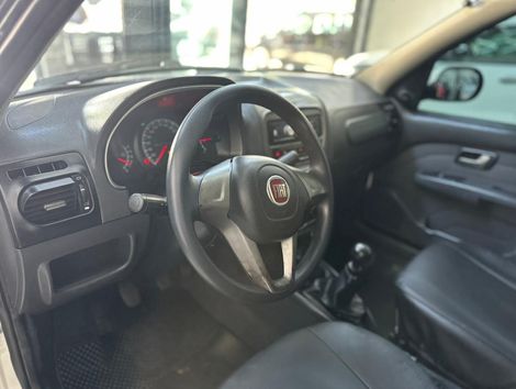 Fiat Palio Week. ATTRACTIVE 1.4 Fire Flex 8V