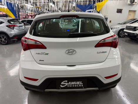 Hyundai HB20X Style 1.6 Flex 16v Mec.