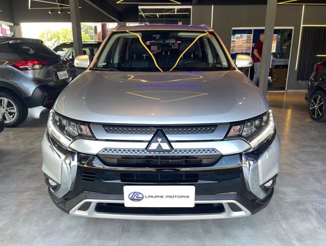 Mitsubishi OUTLANDER HPE-S 2.2 Diesel 4x4 Aut.
