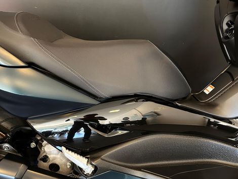 YAMAHA XMAX 250 ABS