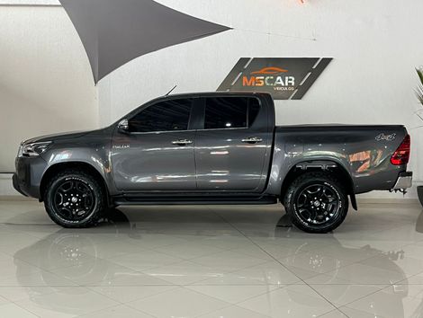 Toyota Hilux CD SRX 4x4 2.8 TDI 16V Diesel Aut.