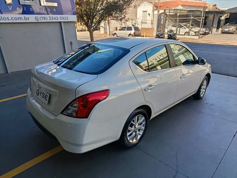 Nissan VERSA SV 1.6 16V FlexStart 4p Aut.