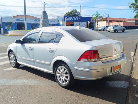 Chevrolet Vectra Elite 2.4 MPFI 16V FlexPower Aut.