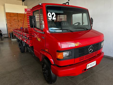 MERCEDES-BENZ 709 2p (diesel)