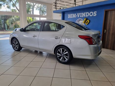 Nissan VERSA SL 1.6 16V FlexStart 4p Mec.