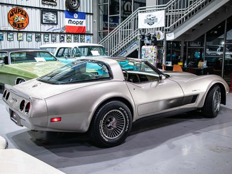 Chevrolet CORVETTE C3 COLLECTOR EDITION