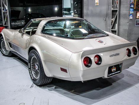 Chevrolet CORVETTE C3 COLLECTOR EDITION