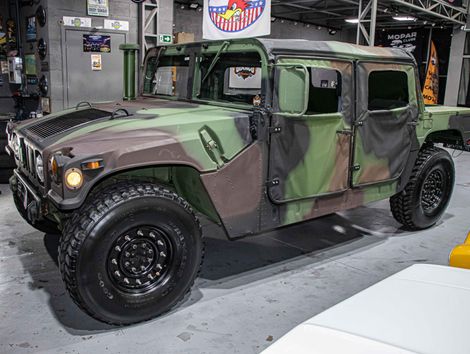 AM Gen AM GENERAL M998 HMMWV 1987