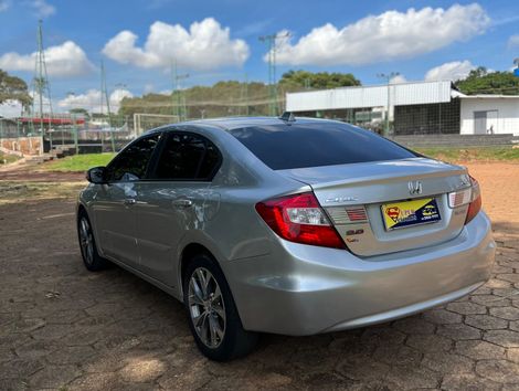 Honda Civic Sedan LXR 2.0 Flexone 16V Aut. 4p