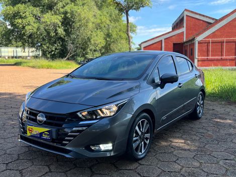 Nissan VERSA Advance 1.6 16V Flex Aut.