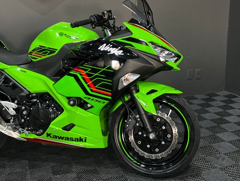 KAWASAKI NINJA 400