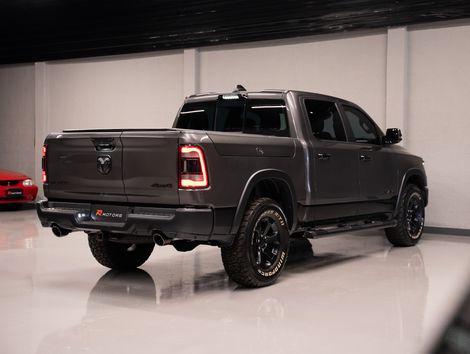 RAM 1500 REBEL 5.7 HEMI CD V8 4x4 Aut.