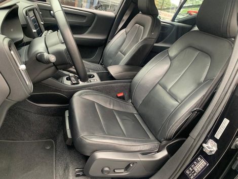 Volvo XC 40 T-4 2.0 190cv FWD