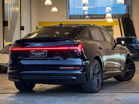 Audi E-TRON Sportb. Perf.Black Aut.(Elétrico)