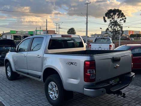 Chevrolet S10 Pick-Up LT 2.8 TDI 4x4 CD Diesel Aut