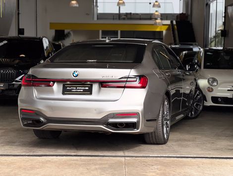 BMW 745Le M Sport Sedan 3.0 V6 Aut. (Híb.)