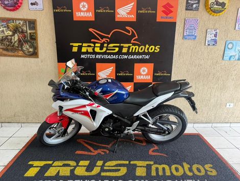 HONDA CBR 250R