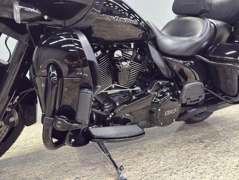 Harley ROAD GLIDE LIMITED FLTRK