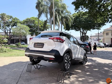 Nissan KICKS SL 1.6 16V FlexStar 5p Aut.