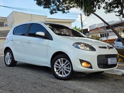 Fiat Palio ESSENCE 1.6 Flex 16V 5p