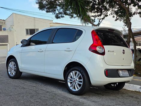 Fiat Palio ESSENCE 1.6 Flex 16V 5p