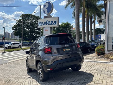 Jeep Renegade Long. T270 1.3 TB 4x2 Flex Aut.