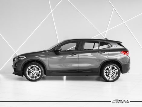 BMW X2 SDRIVE 18i 1.5 ActiveFlex 136cv Aut.