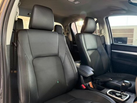 Toyota Hilux CD SRX 4x4 2.8 TDI 16V Diesel Aut.