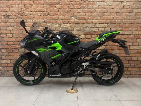 KAWASAKI NINJA 400