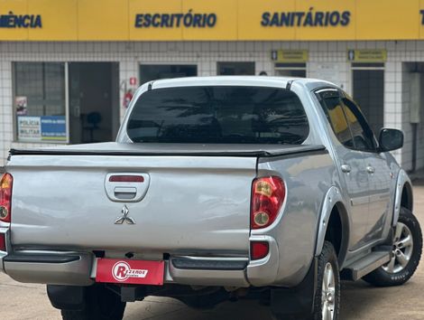 Mitsubishi L200 Triton HLS 2.4 Flex 16V CD Mec.