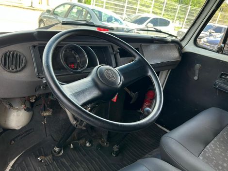 VolksWagen Kombi Furgão 1.4 Mi Total Flex 8V