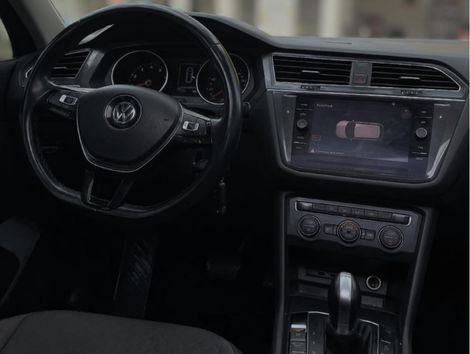 VolksWagen TIGUAN Allspac Comf 250 TSI 1.4 Flex