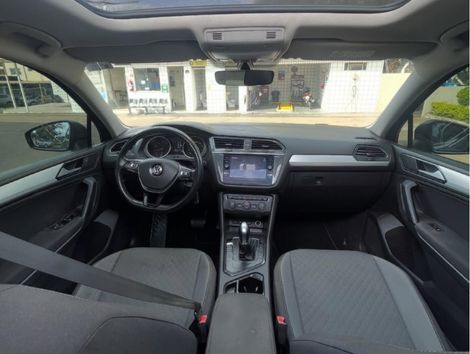 VolksWagen TIGUAN Allspac Comf 250 TSI 1.4 Flex