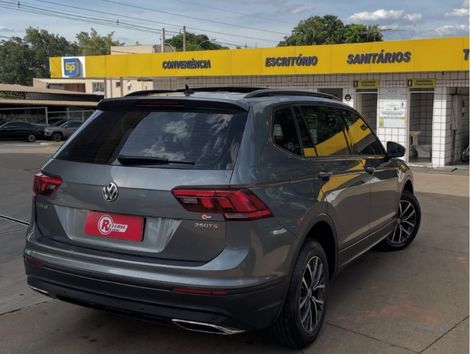 VolksWagen TIGUAN Allspac Comf 250 TSI 1.4 Flex