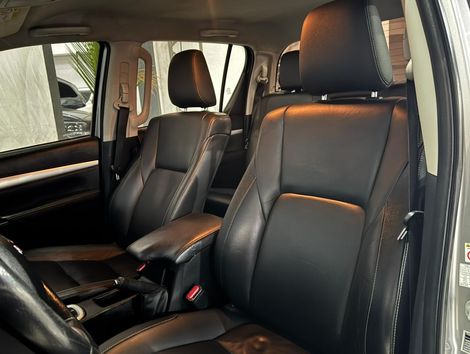 Toyota Hilux CD SRX 4x4 2.8 TDI 16V Diesel Aut.