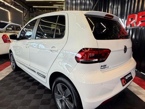 VolksWagen Fox Connect 1.6 Flex 8V 5p
