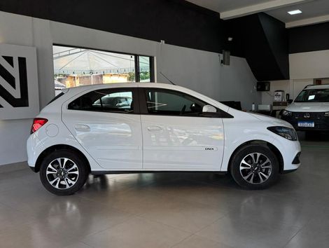 Chevrolet ONIX HATCH LTZ 1.4 8V FlexPower 5p Mec.